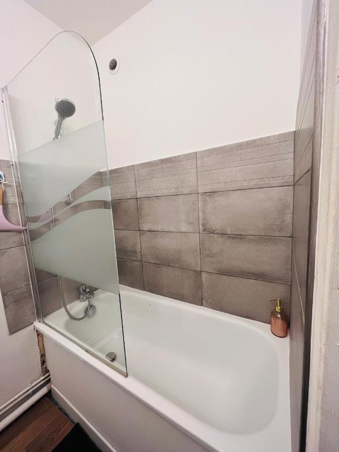 Appartamento Studio Neuf Au Calme Proche Gare Maritime - 7 Min Nantes Esterno foto